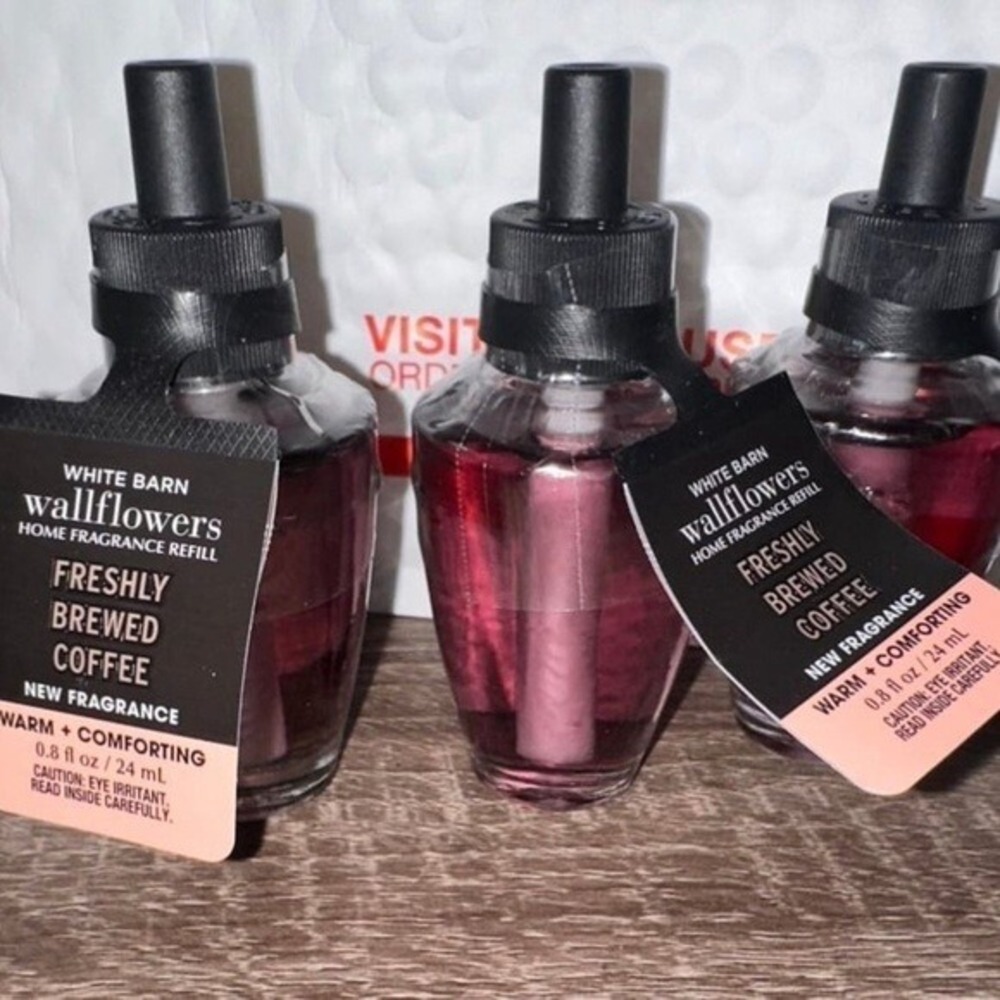 Bath and body works White Barn Wallflowers Refill 3 Pack Freshly Brewed Coffee